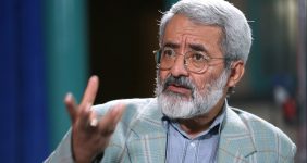 سلیمینمین به تندروها: ادعای «دور زدن رهبری در مذاکرات» سست، ناشایست و جفاست/ دشمن میخواهد با فشار روانی، برنامه مذاکرهکنندگان ما لو برود