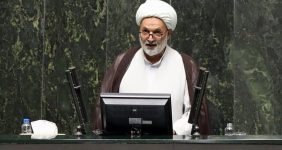 عضو جبهه پایداری: گلوی دشمن در تنگه هرمز است، ما هم آن را همواره می فشاریم