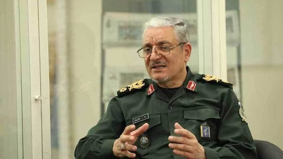 چه کسانی همراه امیر نصیرزاده به شهادت رسیدند؟/ سخنگوی وزارت دفاع: بیش از یک‌هزار نوع سلاح تولید شده است/ در جنگ رمضان هفت دستاورد داشتیم