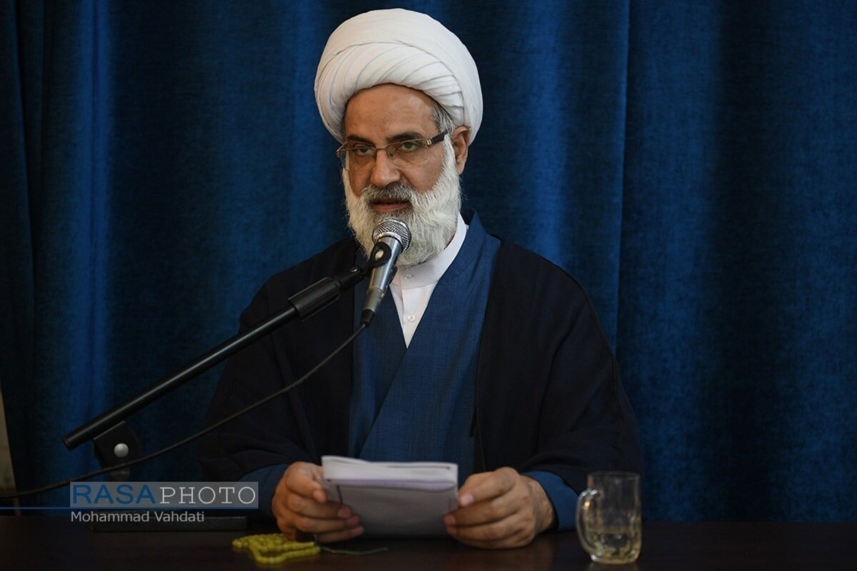 عضو جامعه مدرسین: مذاکره با پافشاری آمریکا بر زیاده خواهی، اتلاف وقت است/ باید بر مواضع خود قاطعانه پافشاری کنیم/ آمریکا باید تابع شرایط ما باشد