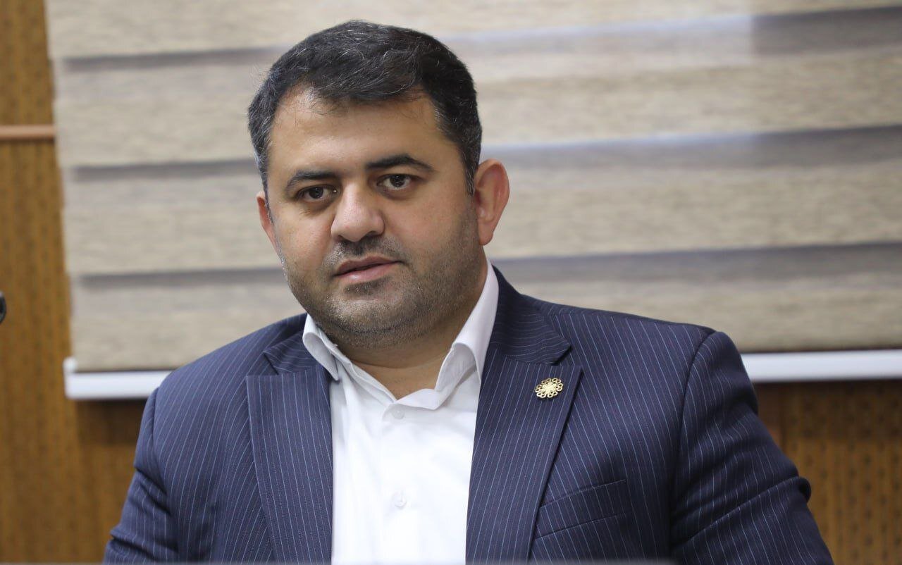 آغاز عملیات اجرای روگذر در پرترافیک‌ترین تقاطع ارومیه / شهردار: گره‌های ترافیکی ساماندهی می‌شود