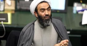 حمله روزنامه جمهوری اسلامی به نماینده ای که می خواهد خانه مذاکره کنندگان را بر سرشان خراب کند