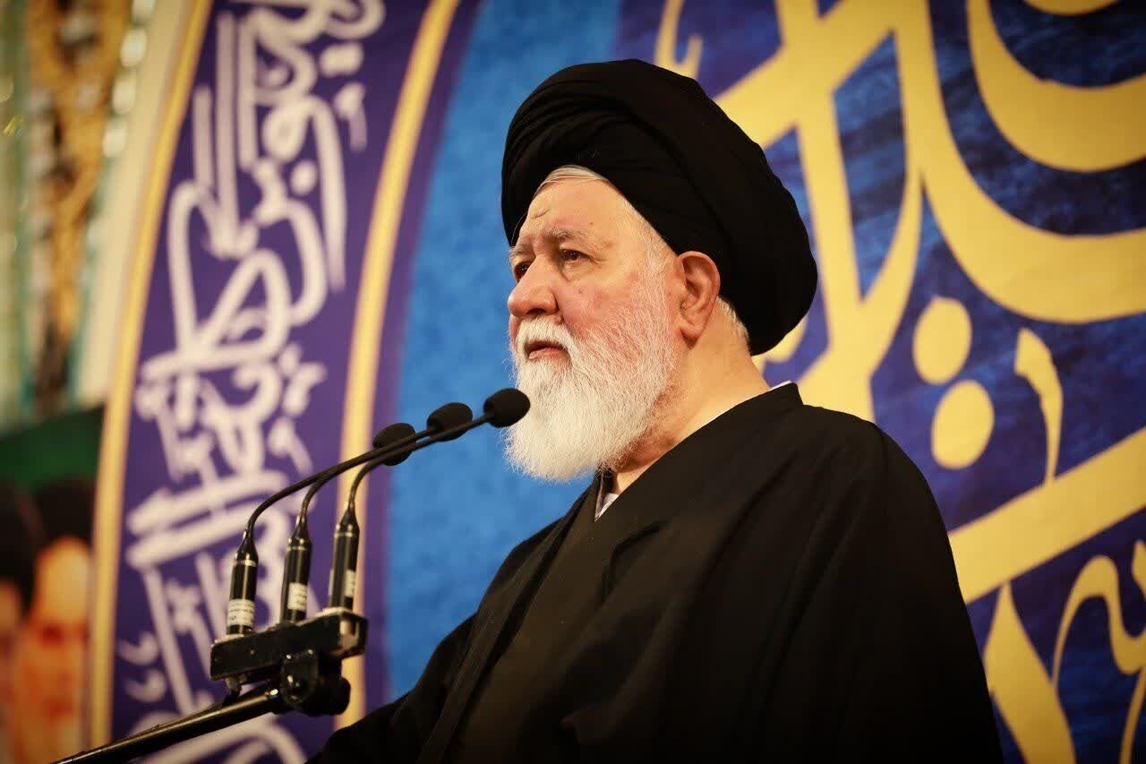 علم الهدی: تصمیم‌گیری برای جنگ یا صلح در اختیار ولایت فقیه است/ حصر دریایی و گرفتن کشتی ایرانی و گروگان گیری خدمه کشتی به معنای آتش‌بس است؟