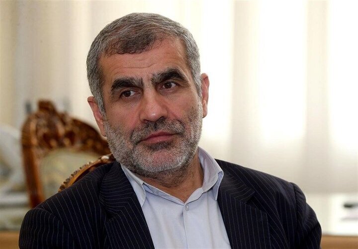 نائب رئیس مجلس: اورانیوم ۶۰ درصد ایران ۴۰۰ کیلو بوده؛ نه ۴۵۰ کیلو؛ اصلا چرا باید تحویل دهیم؟/ ترامپ غلط کرد که گفت باید عراقچی به پاکستان برود