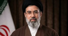 رهبر انقلاب : ۲۹ فروردین ماه سالروز تولد رهبر عظیم‌الشأن شهیدمان است که بیشترین تلاش را برای حفظ ارتش داشت