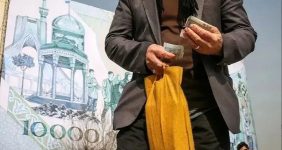 جدیدترین خبر درباره افزایش دستمزد کارگران/ چرا بخشنامه افزایش حقوق ۱۴۰۵ ابلاغ نمیشود؟