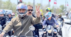پیوستن سنگینسواران تهرانی به مراسم «دختران جانفدای ایران»