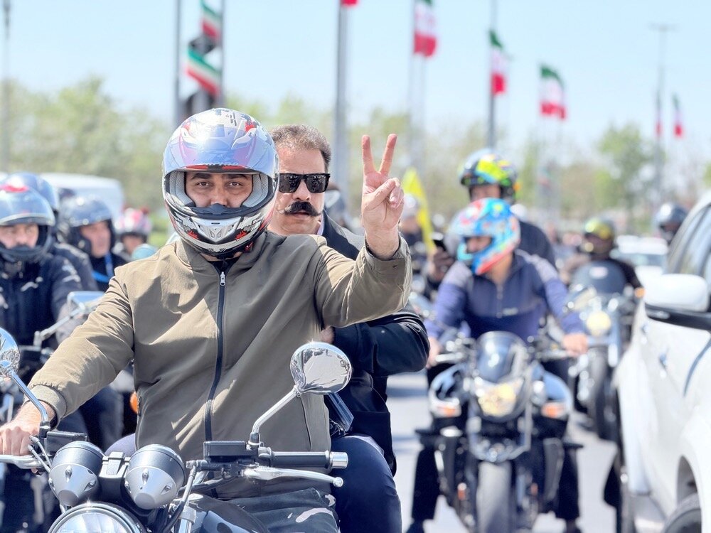 پیوستن سنگین‌سواران تهرانی به مراسم «دختران جانفدای ایران»