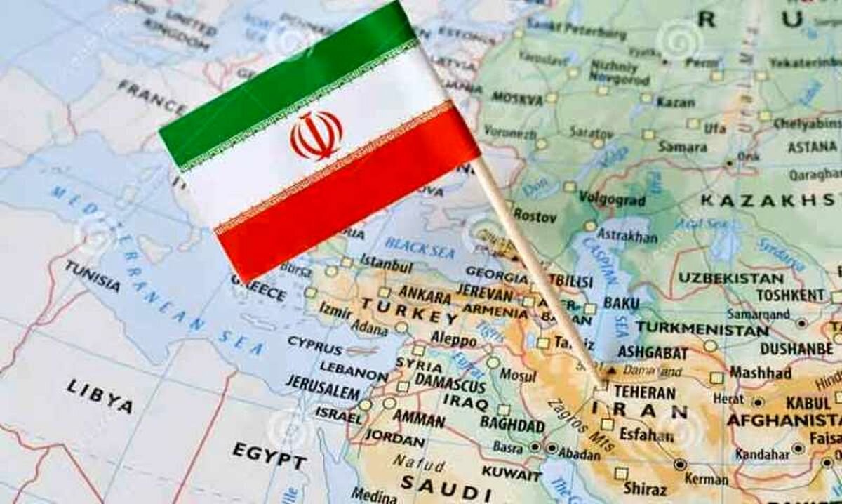 هرگاه اراده کنیم پایگاه‌های آمریکایی را مورد هدف قرار می‌دهیم/ باید خود را برای یک جشن بزرگ پیروزی آماده کنیم