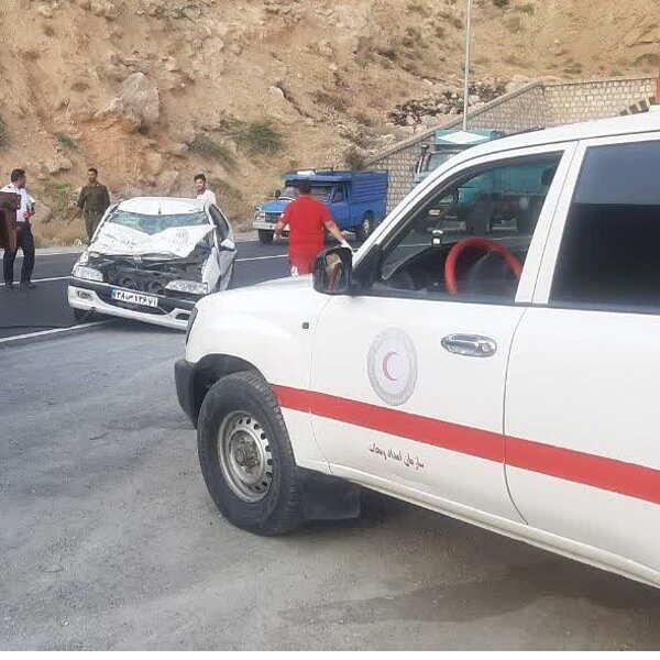 ۱۷۴۴ نفر از خدمات امدادی هلال‌احمر بام ایران درحوادث فروردین ماه  بهره‌مند شدند