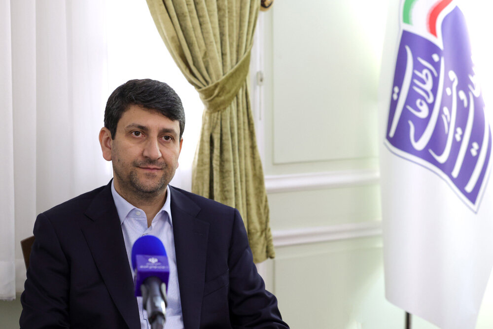 وزیر ارتباطات: دسترسی پایدار به اینترنت یک «حق عمومی» است
