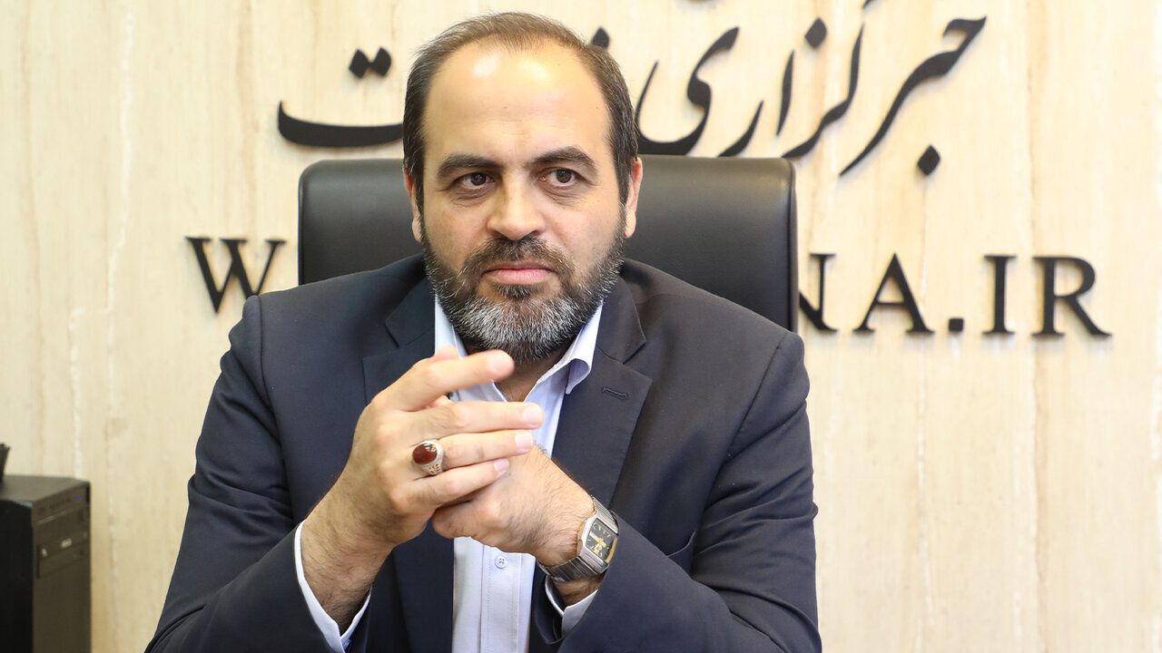 واکنش سخنگوی کمیسیون صنایع به افزایش قیمت خودرو/ دستگاه قضا با متخلفان برخورد کند