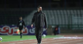 سردار آزمون برای ایران ۵۰ گل زده و پرچم ایران را بارها بالا برده، تو چه کاری برای ایران کردی؟