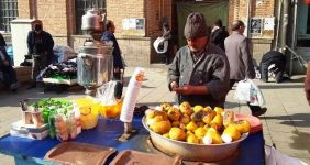 ساندویچ سیب زمینی تخم مرغ هم لاکچری شد/ فستفود خاطره شد