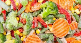 کدام مواد غذایی را نباید در فریزر گذاشت؟